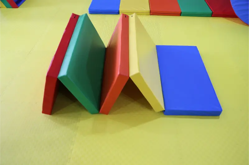 XOT XIN OUTAI profundiza la investigación y el desarrollo de productos y proporciona soluciones personalizadas de equipos blandos para instituciones deportivas infantiles de todo el mundo